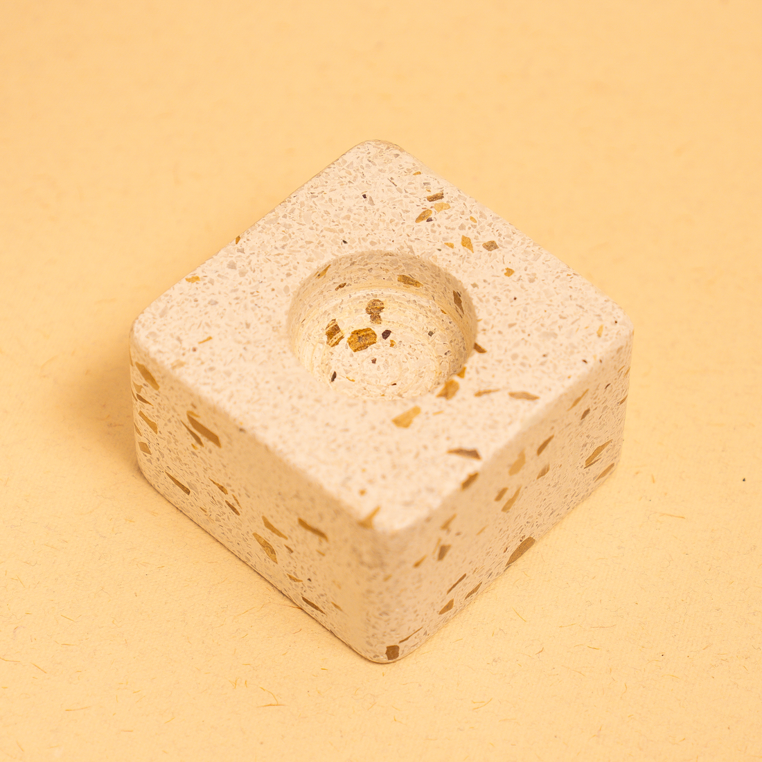Terra Square Holder